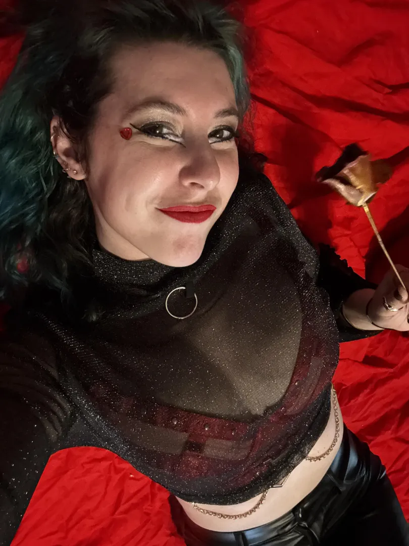 Your punk Valentine posted by sirenskiss3