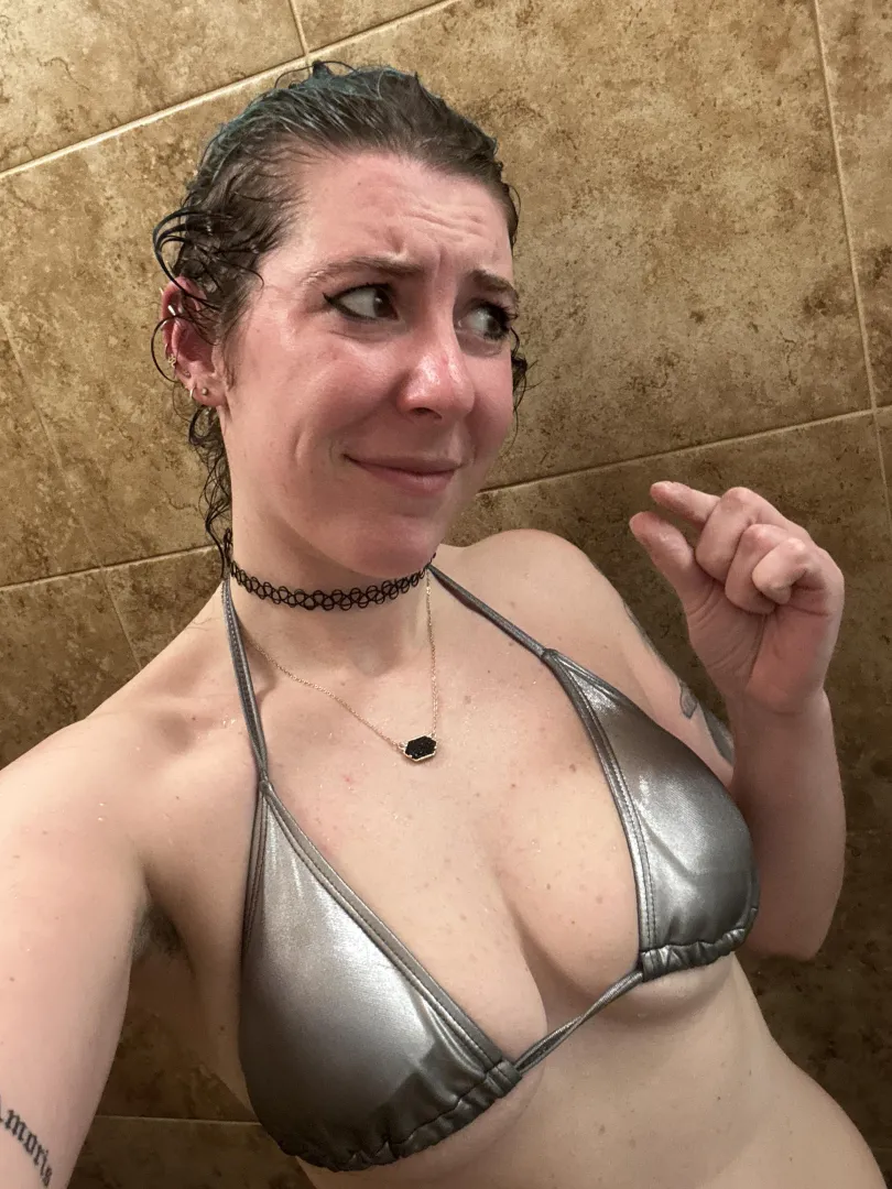 Your size is so embarrassing posted by sirenskiss3