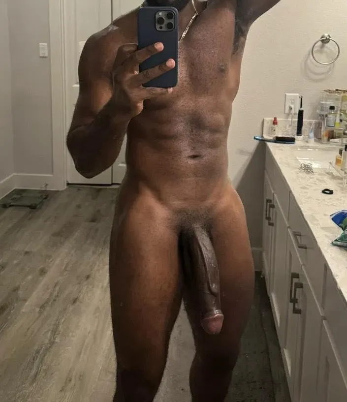 Your valentine’s chocolate bar baby, cum taste it posted by Bbcslayherr321