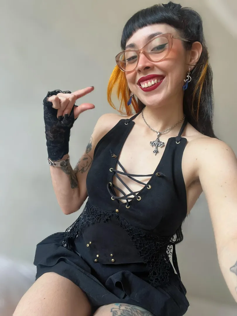 your whole bloodline led to that microscopic disappointment posted by pixelmelonpan