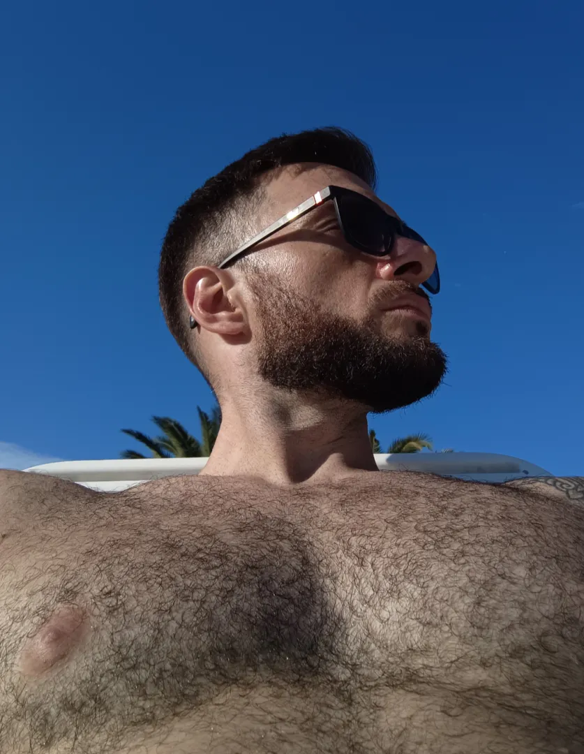 You're pathetic, at least be good for something and worship me posted by dewolfbenjamin