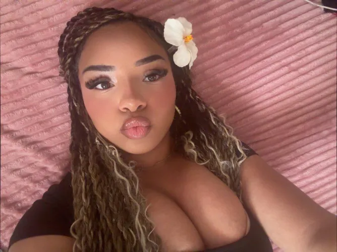 you’re so easily triggered by urgodaaliyah