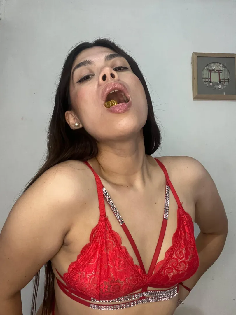 You're so tiny that even with a magnifying glass you won't be able to see yourself in my big mouth, haha posted by Cindi_Web1842