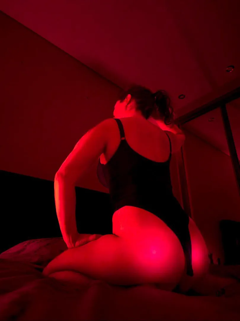 YourEroticRed❤️‍ posted by Mass_HotBrunette