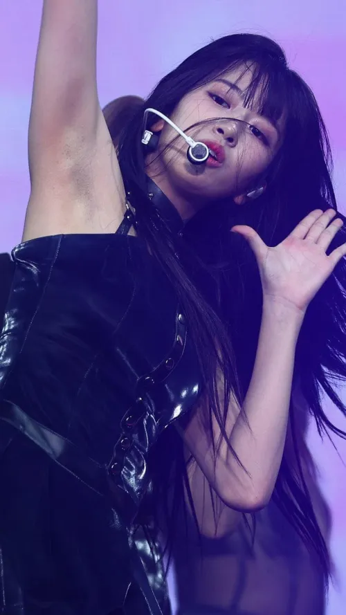 Yujin - IVE by uwunmv