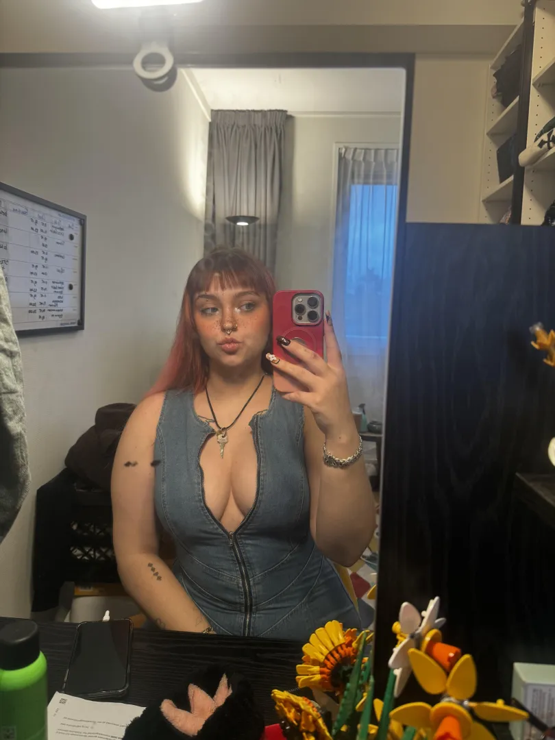 Ze vallen er bijna uit posted by Didi002x