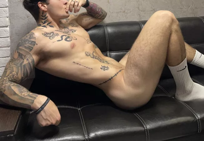 🧦 by imanalphaman