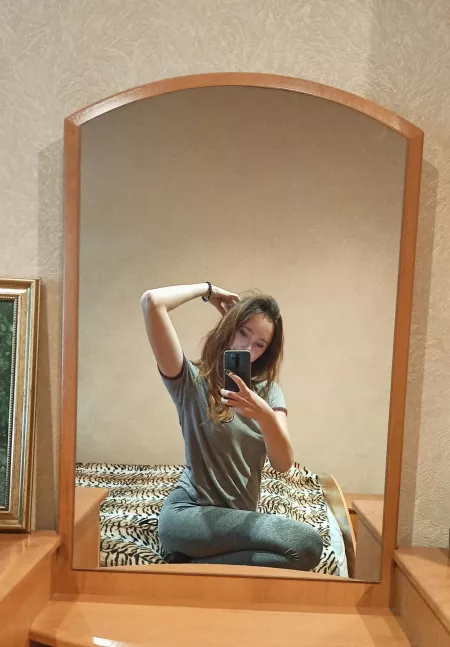 ☺😃 by Many-Blueberry9360