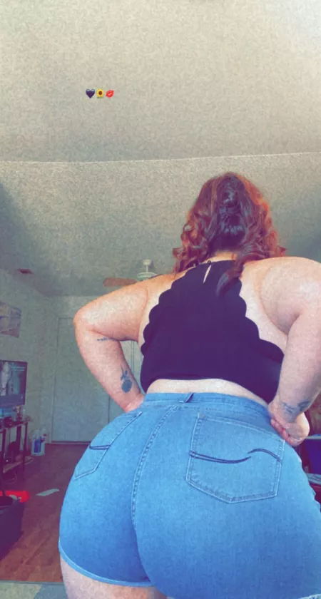 💋 by Legitimate_Beyond_46