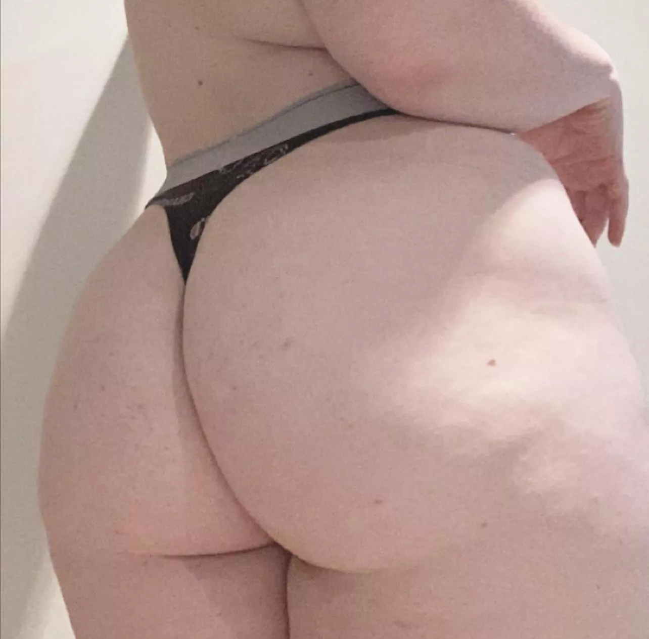 🍑🍑🍑 posted by Diane_bailey