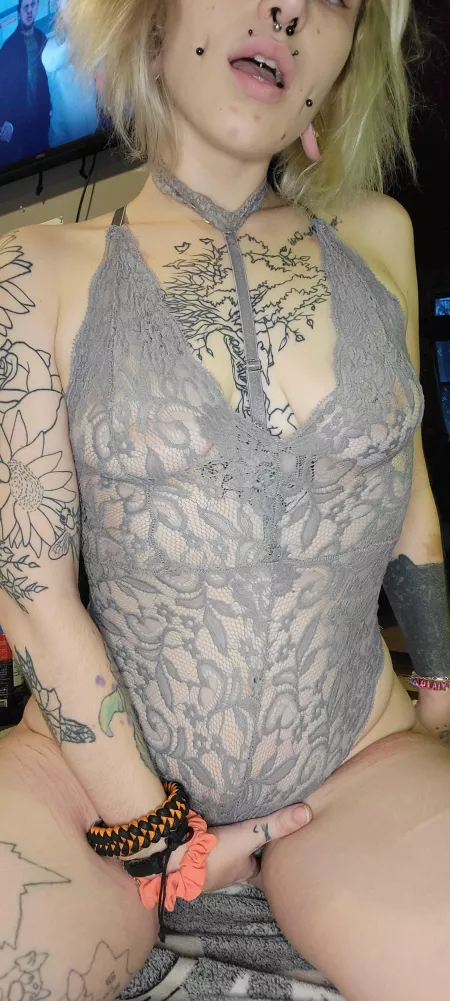 《♡》 by waifuxkitten