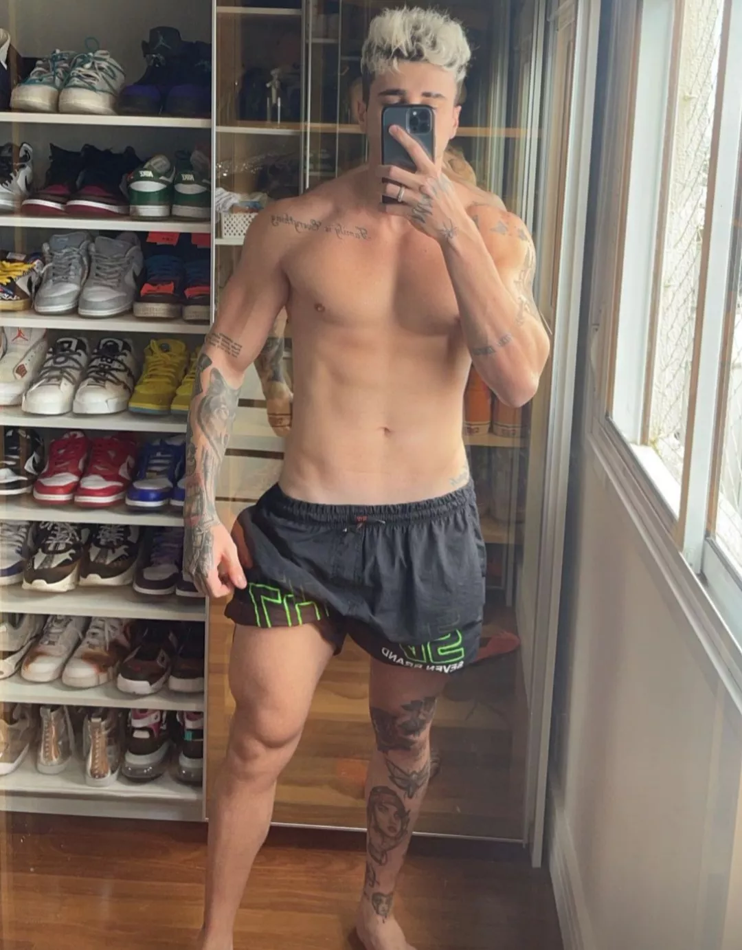 🖤🖤🖤🖤🖤 posted by bistomasto