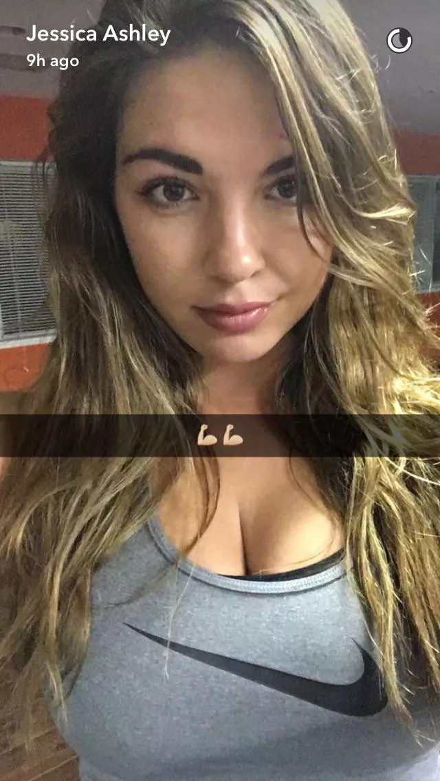 💪💪 posted by michaelc1089