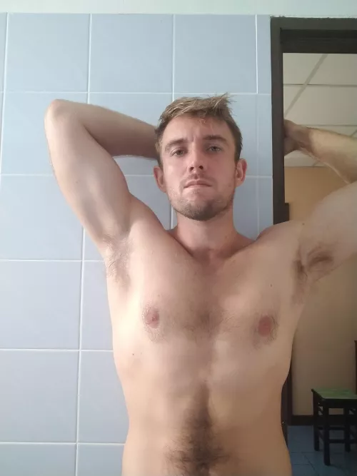 😉 by BenUKfriendly