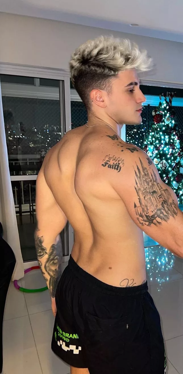 🖤 posted by bistomasto