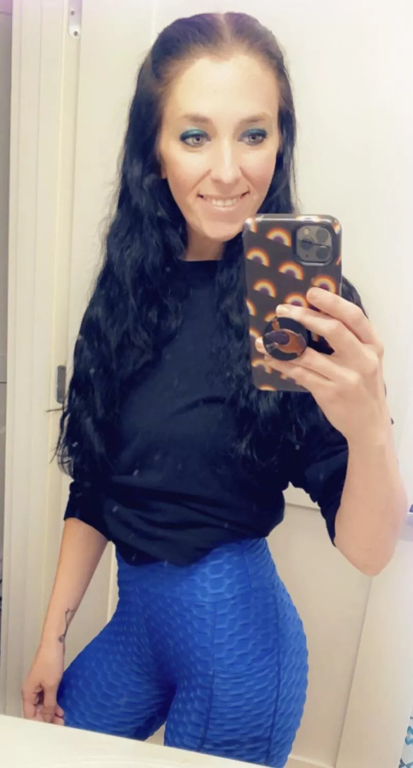 😇 posted by Brielle33