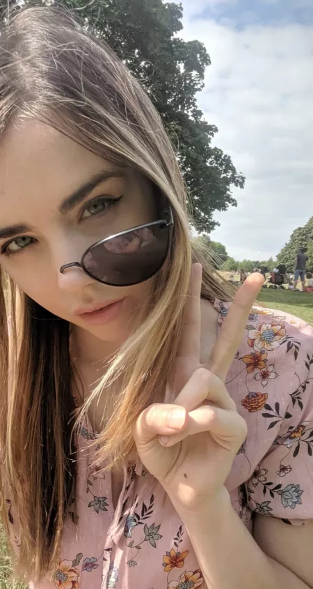 ✌🏻 by impulsive303