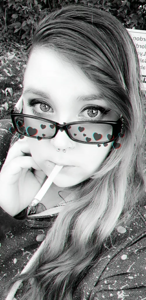 🚬 by rawrasaurussex