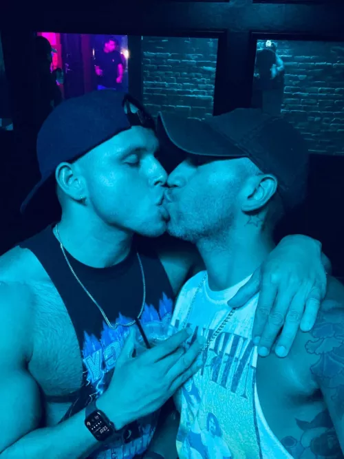 💙💜 by gnarlykatt