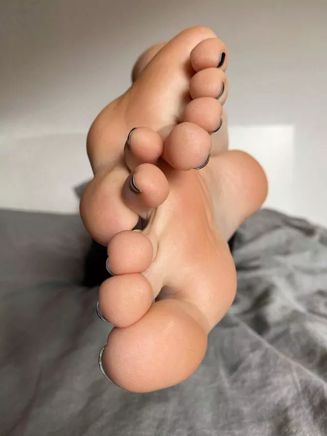 🤤🖤 posted by Sugaristka