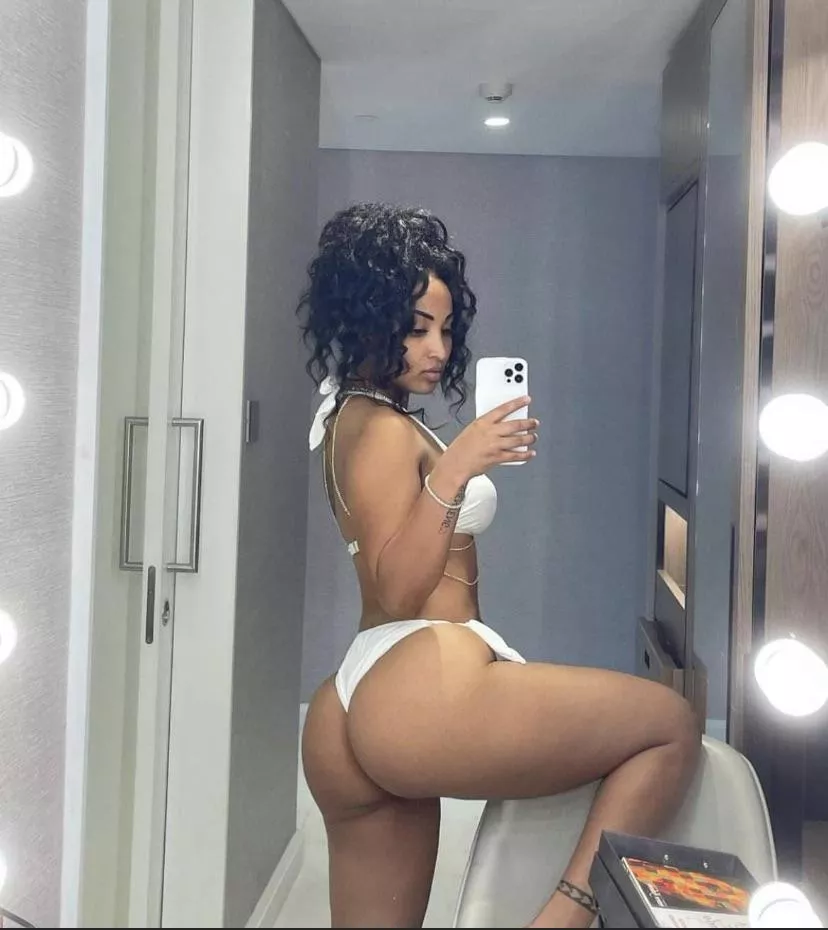 😍😍 posted by cashcow11