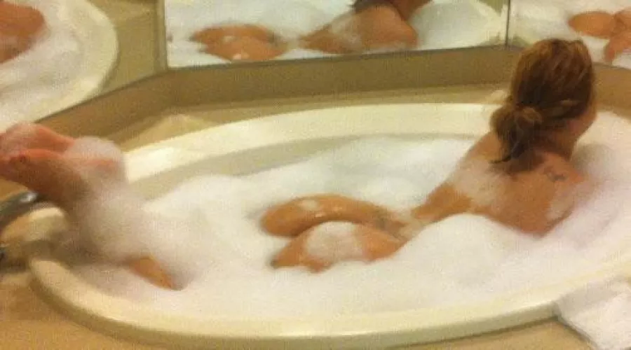 🍑 by thaoneguy420