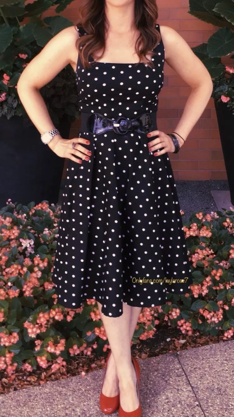 👠⚫️⚪️⚫️❤️⚪️⚫️⚪️👠 posted by laylarose7