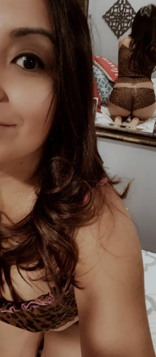 💋 by Lazy_Cartographer885