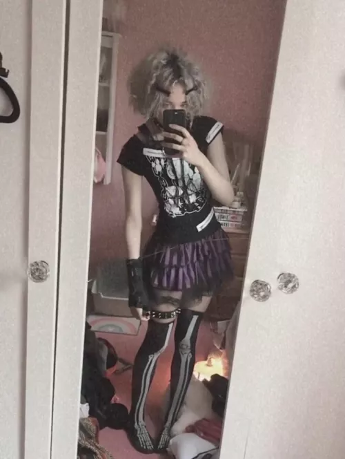 ❤️‍🩹 by super_deformed