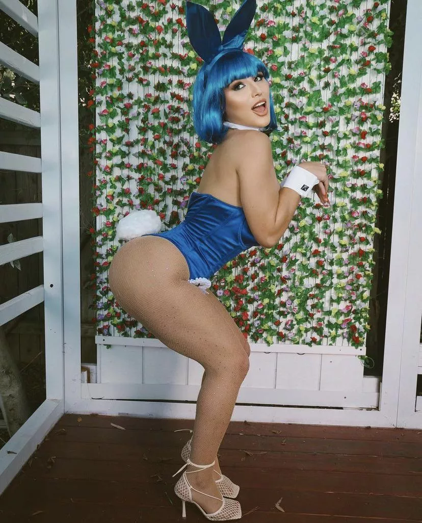 🐰 posted by Devoratrixer