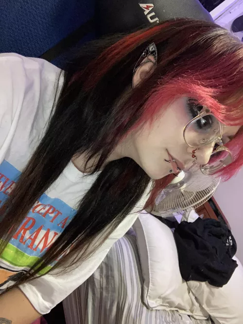 ❤️❤️🖤❤️🖤 by bribrokencyde