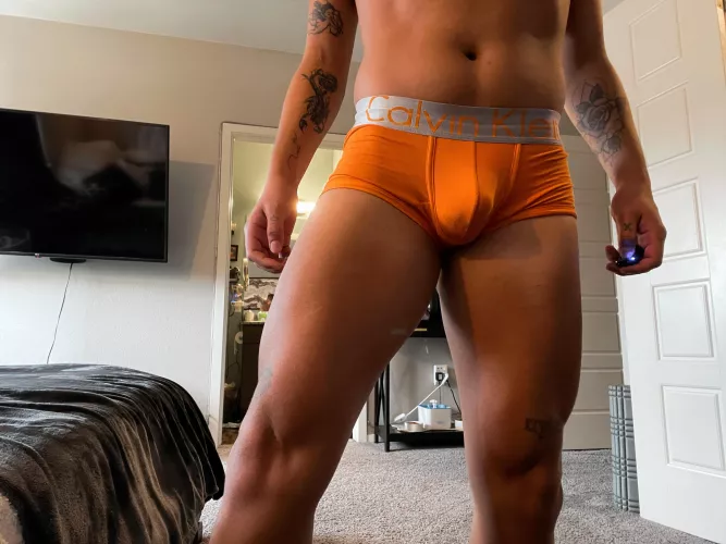 🙋🏾‍♂️ by dylicious970