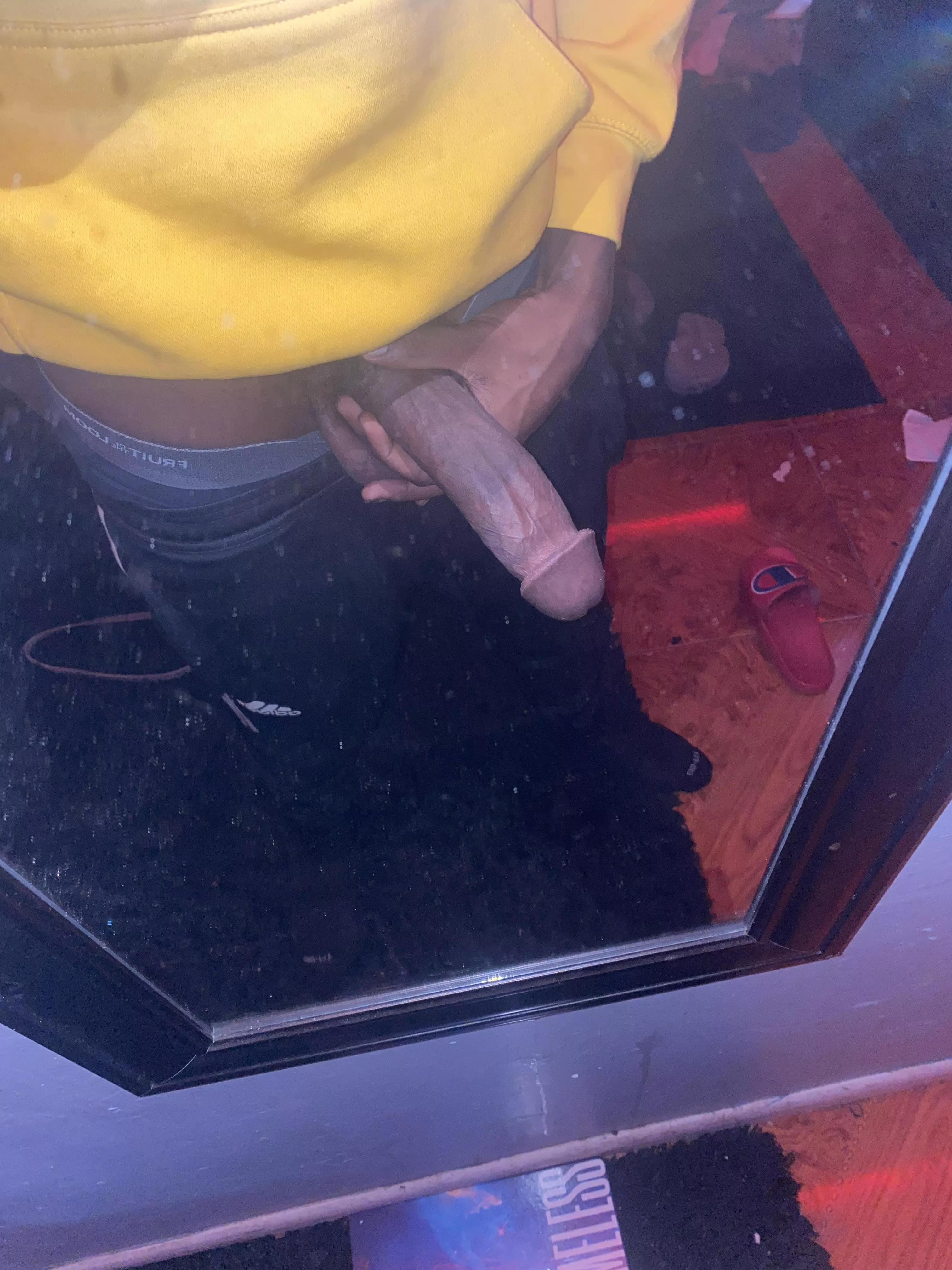 🍆 posted by Kamari_bam