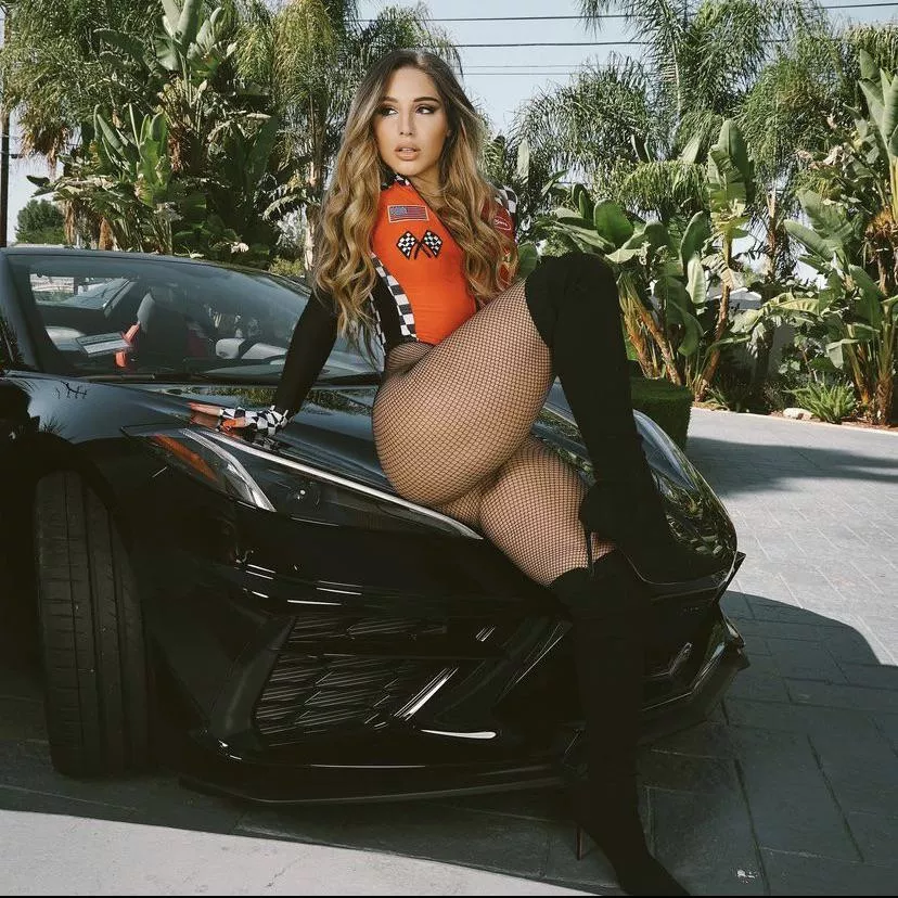 🔥 posted by Devoratrixer