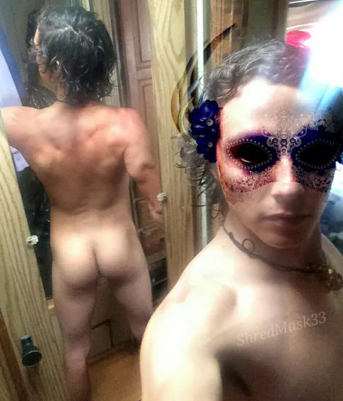 🍑🎭🍑🎭🍑 by Shredmask33