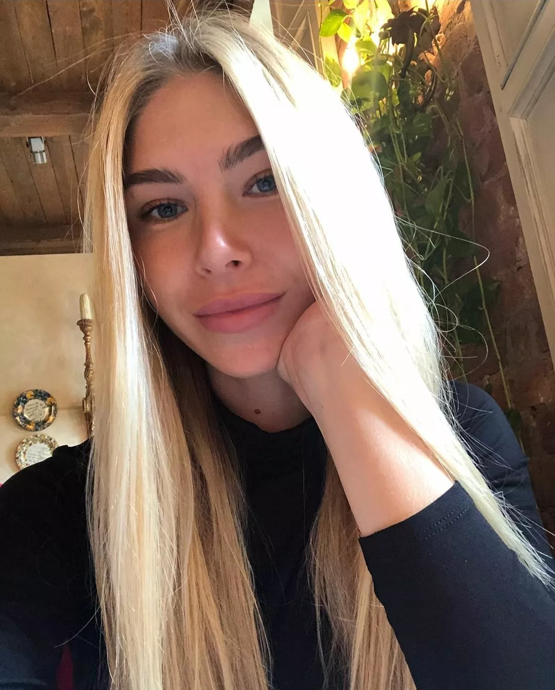 🤨 posted by Tr0LLmannen