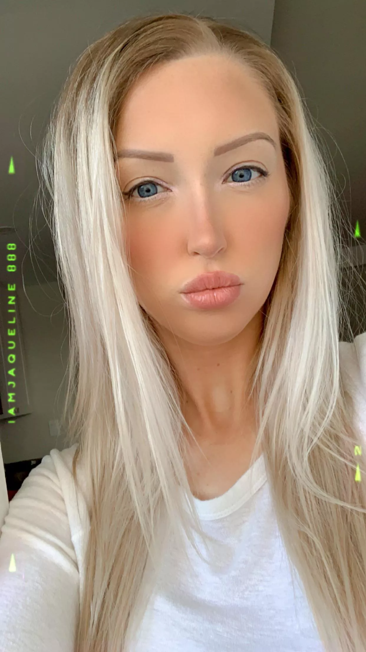 🥵💗 posted by torontoblondie6