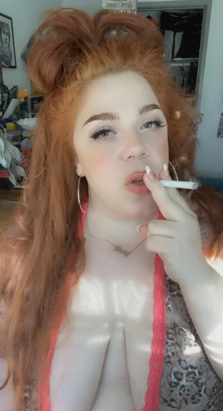 💨💨💨🚬❤️ by bbbabybunnyyy