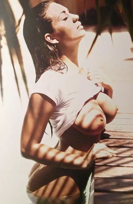 😍 by shawnsmith777