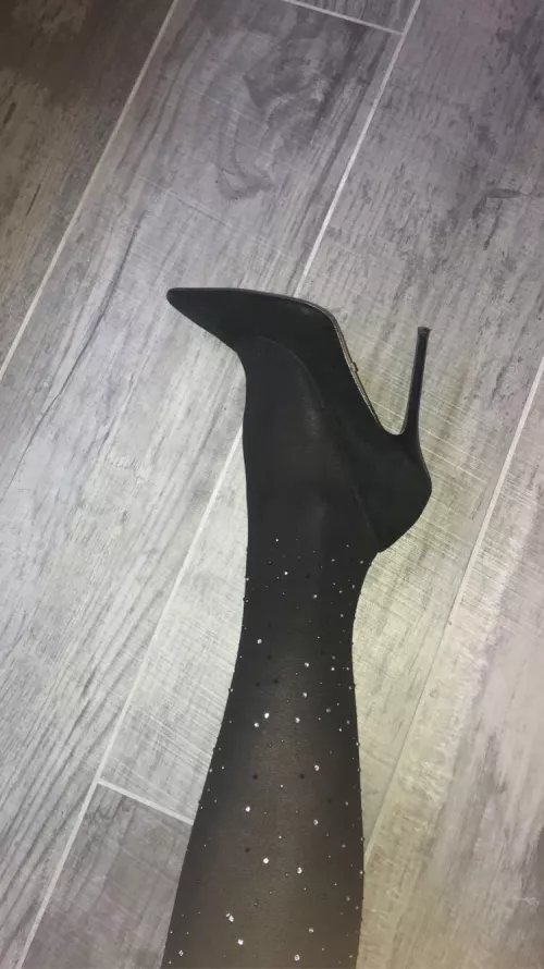 ✨✨ by Apprehensive-Lab2983