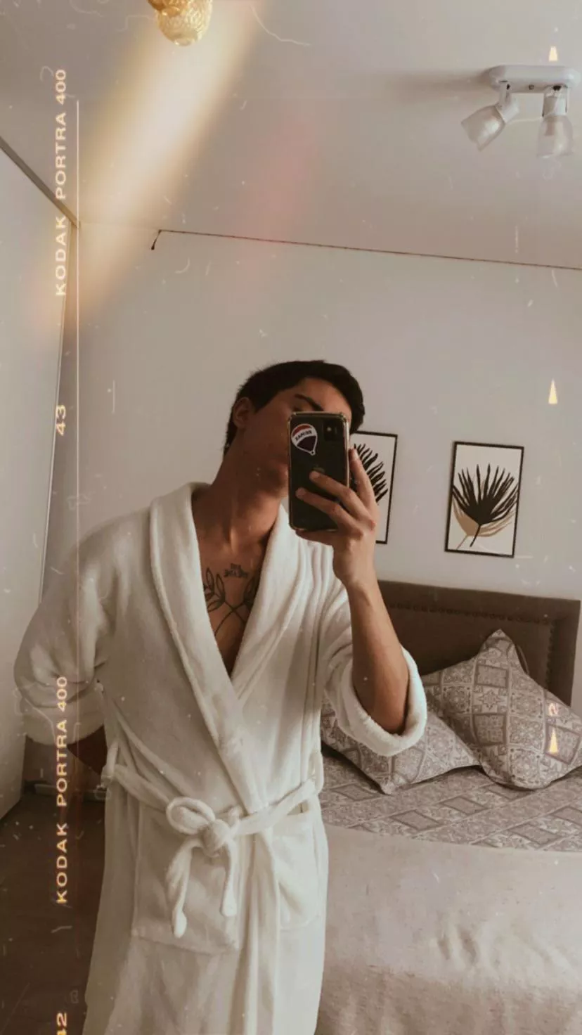 🛁🛁 posted by One_Pea_2935