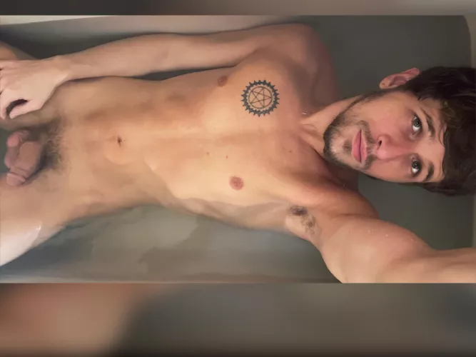 😴🛁🧼 by TheJakeLeon