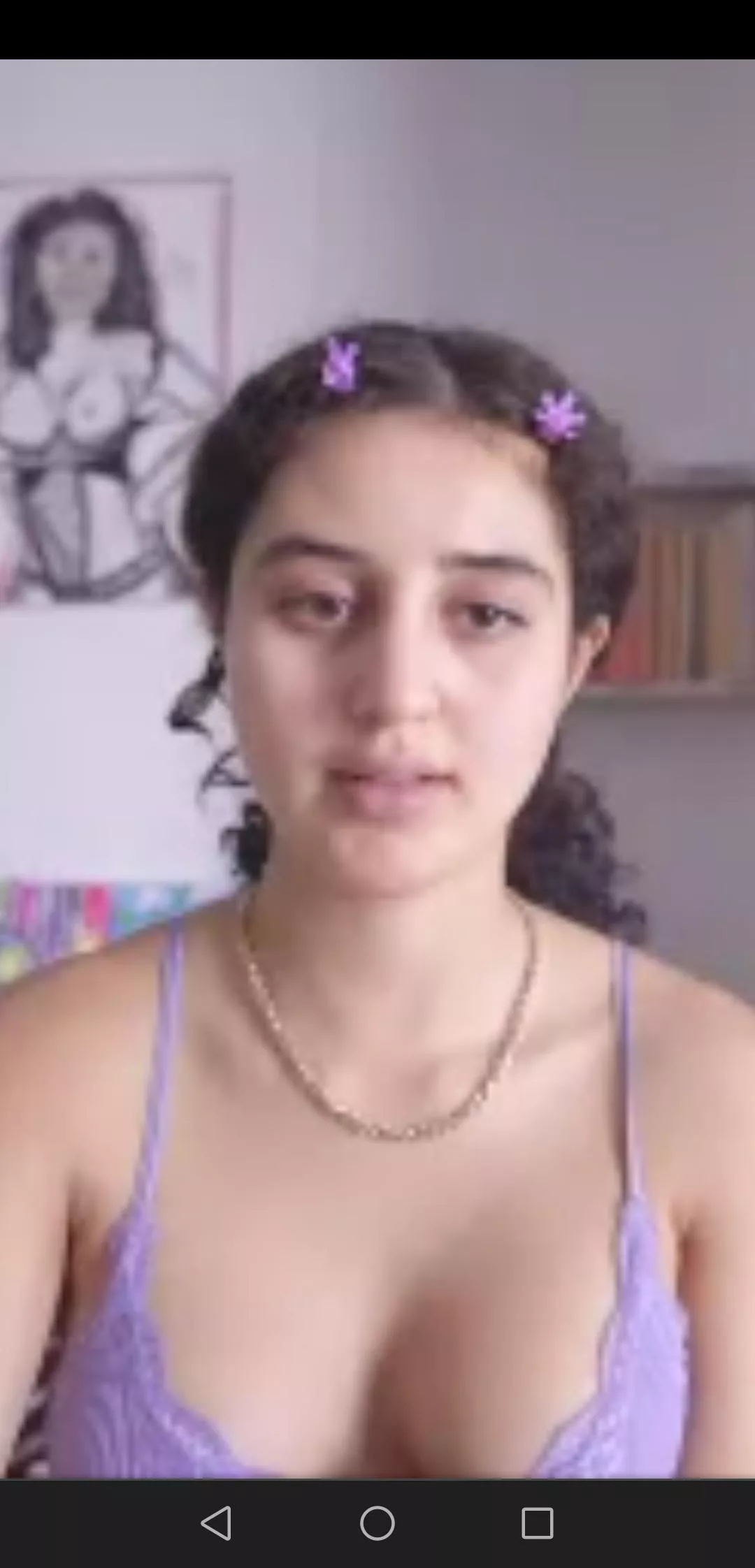 🟣👙 posted by Huzzle999