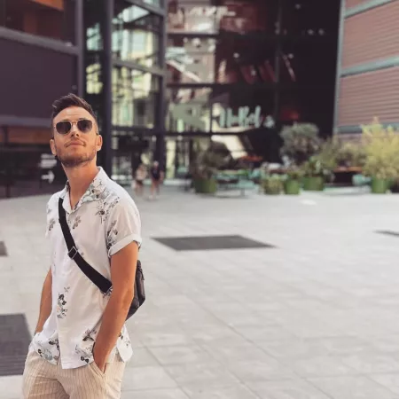 😎 by andilivingston