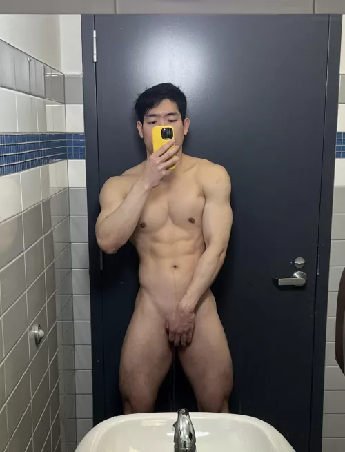 🤫 by givehimabigolekiss