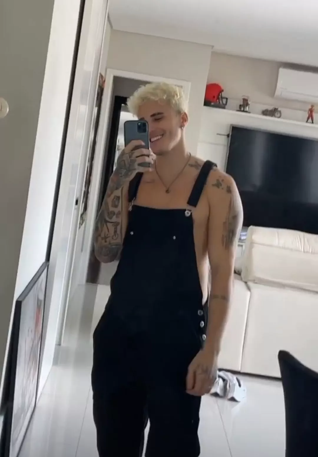 🖤 posted by bistomasto