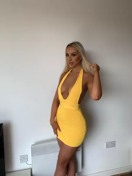 💛💛 by EquippedRaider