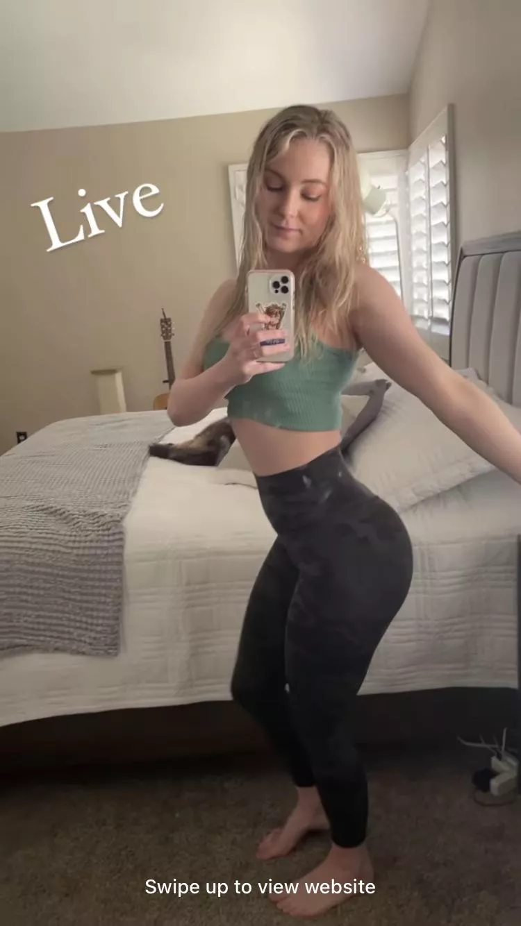 🤤🤤🤤 posted by B1GRED10