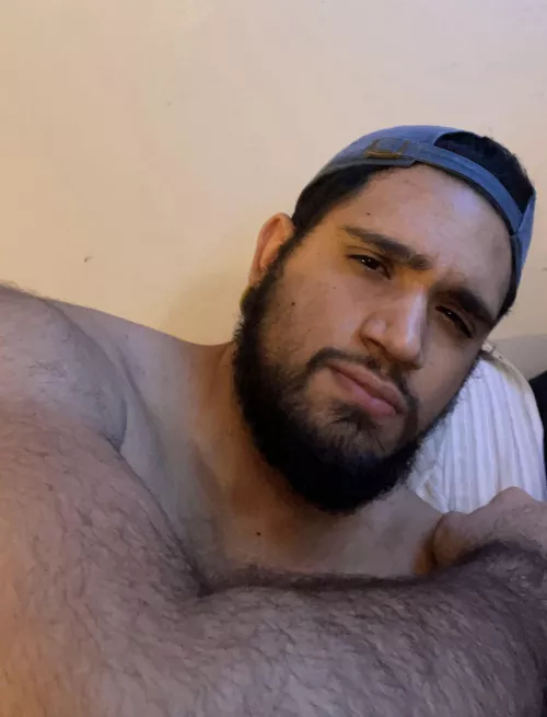 🧔🏽‍♂️ by ezpinal