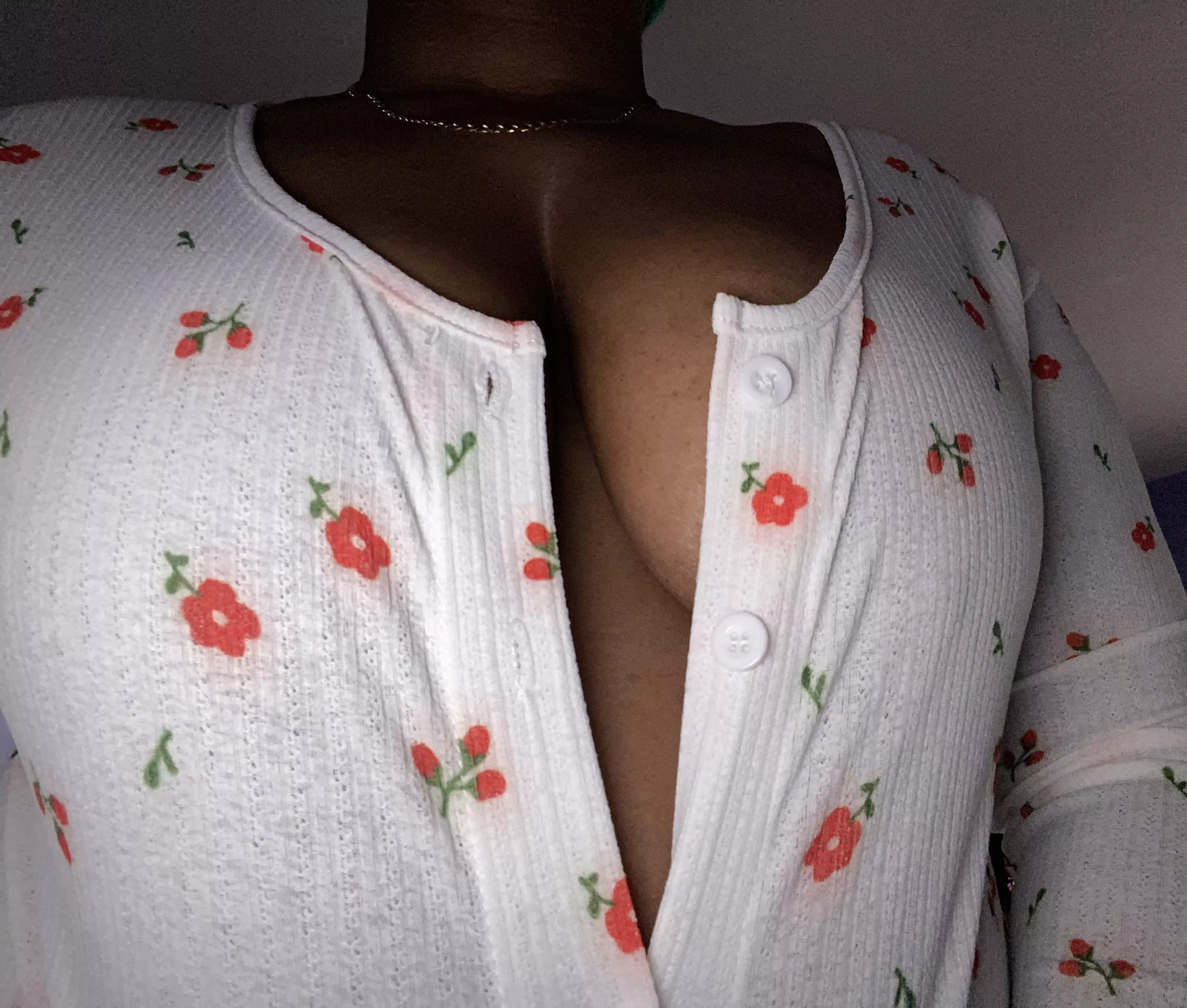 🌺🍼🍫 posted by MilkHypeMilfBish